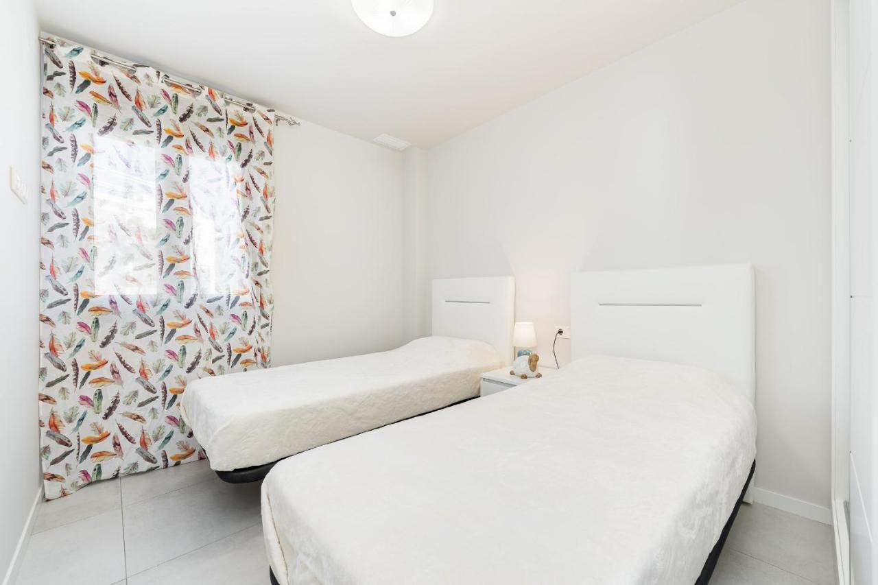 Apartamento Milan Campoamor Bagian luar foto