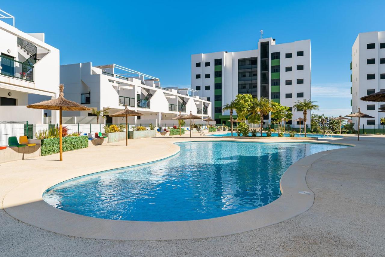 Apartamento Milan Campoamor Bagian luar foto