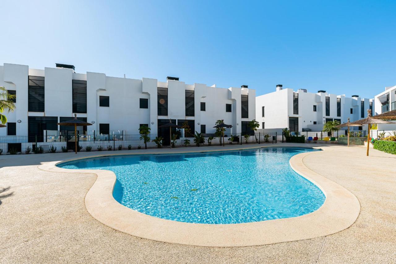 Apartamento Milan Campoamor Bagian luar foto