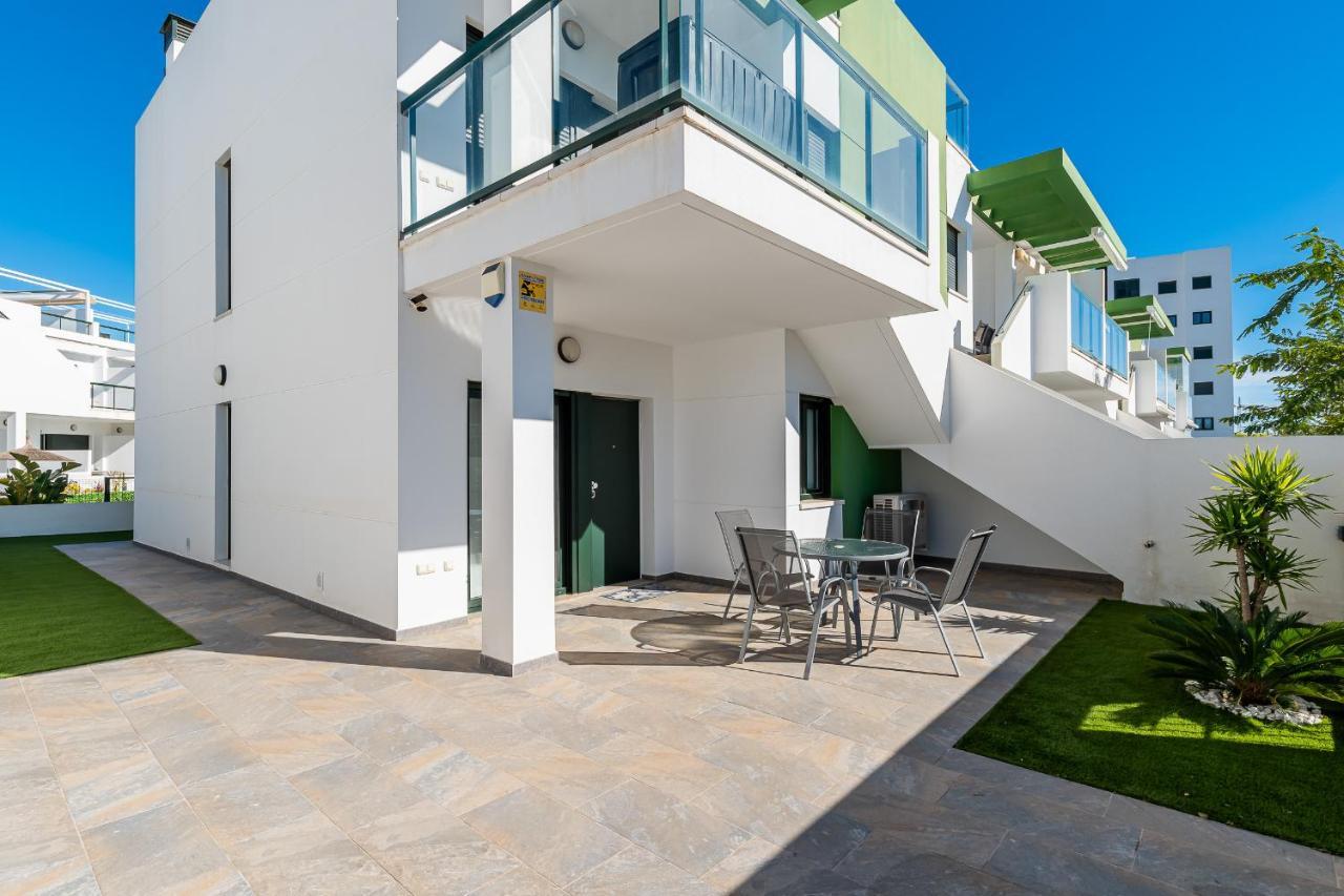 Apartamento Milan Campoamor Bagian luar foto