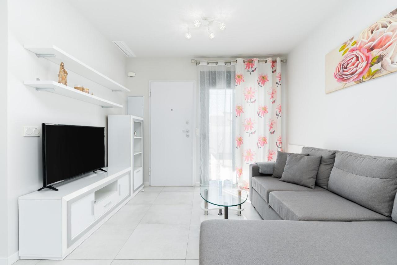 Apartamento Milan Campoamor Bagian luar foto