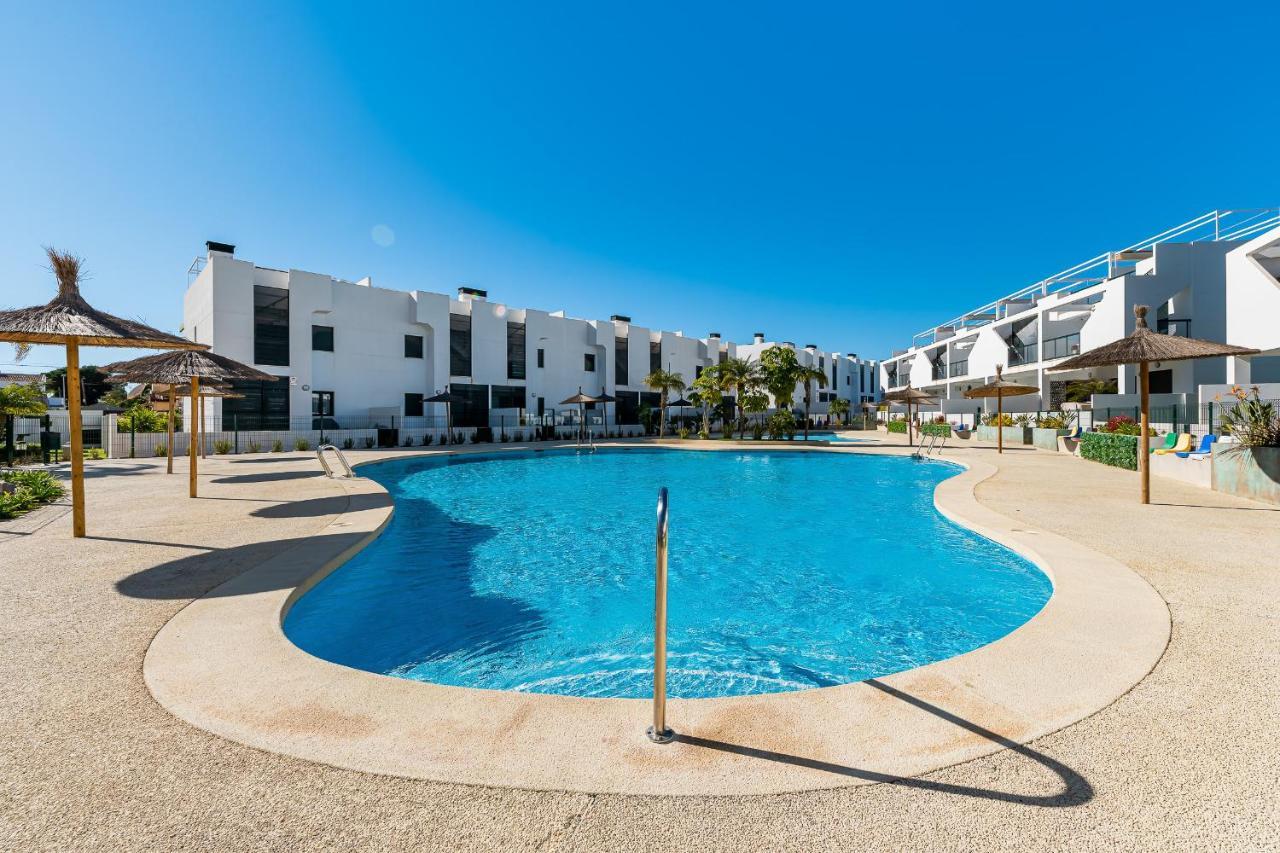 Apartamento Milan Campoamor Bagian luar foto